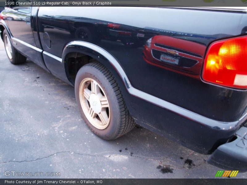 Onyx Black / Graphite 1998 Chevrolet S10 LS Regular Cab