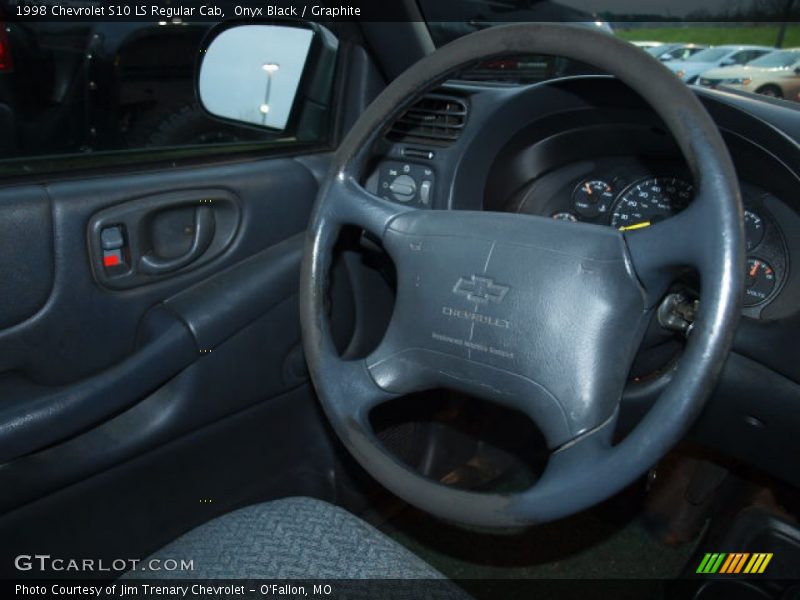 Onyx Black / Graphite 1998 Chevrolet S10 LS Regular Cab
