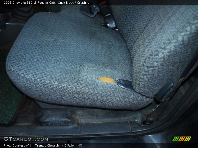 Onyx Black / Graphite 1998 Chevrolet S10 LS Regular Cab