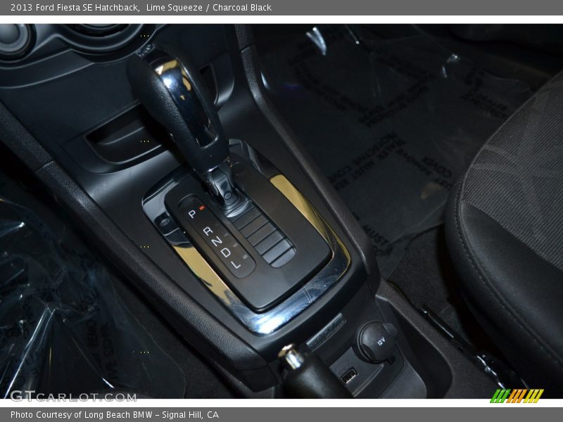 Lime Squeeze / Charcoal Black 2013 Ford Fiesta SE Hatchback