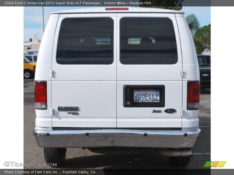 Oxford White / Medium Flint 2009 Ford E Series Van E350 Super Duty XLT Passenger