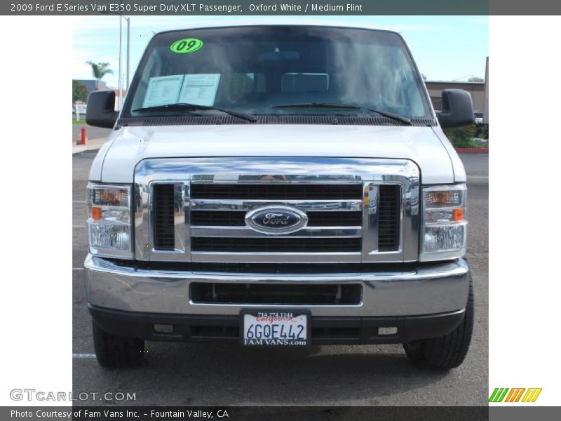 Oxford White / Medium Flint 2009 Ford E Series Van E350 Super Duty XLT Passenger