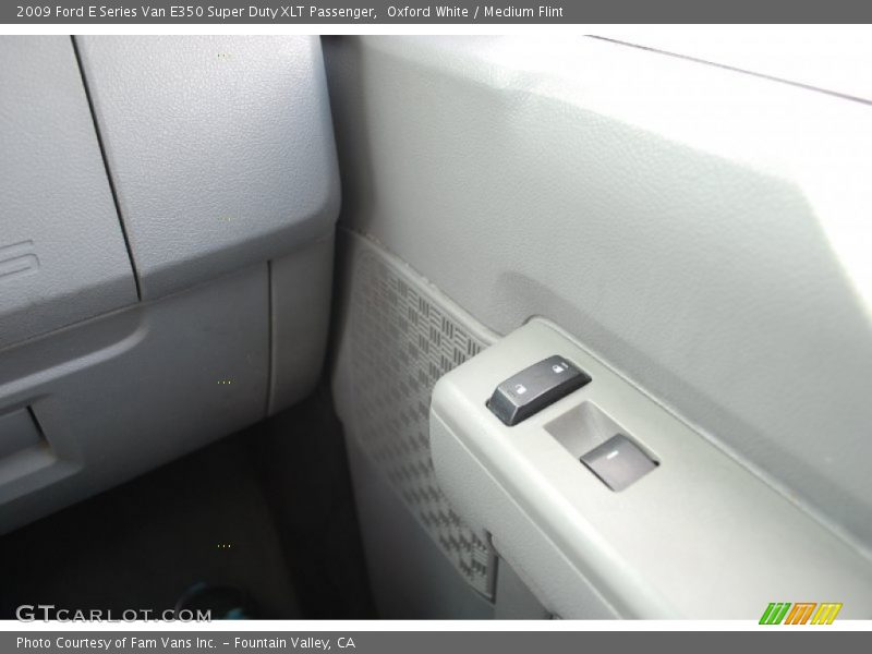 Oxford White / Medium Flint 2009 Ford E Series Van E350 Super Duty XLT Passenger