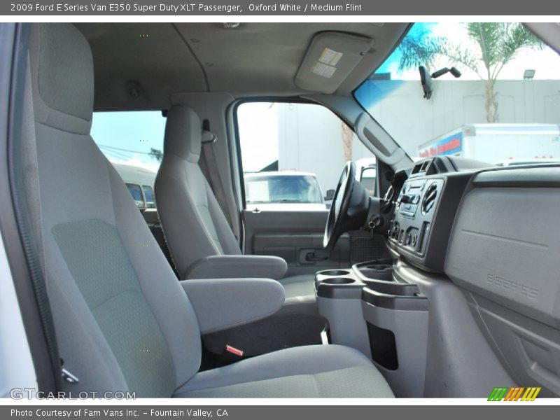 Oxford White / Medium Flint 2009 Ford E Series Van E350 Super Duty XLT Passenger