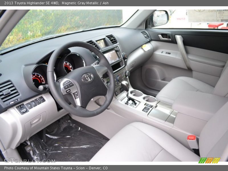 Magnetic Gray Metallic / Ash 2013 Toyota Highlander SE 4WD