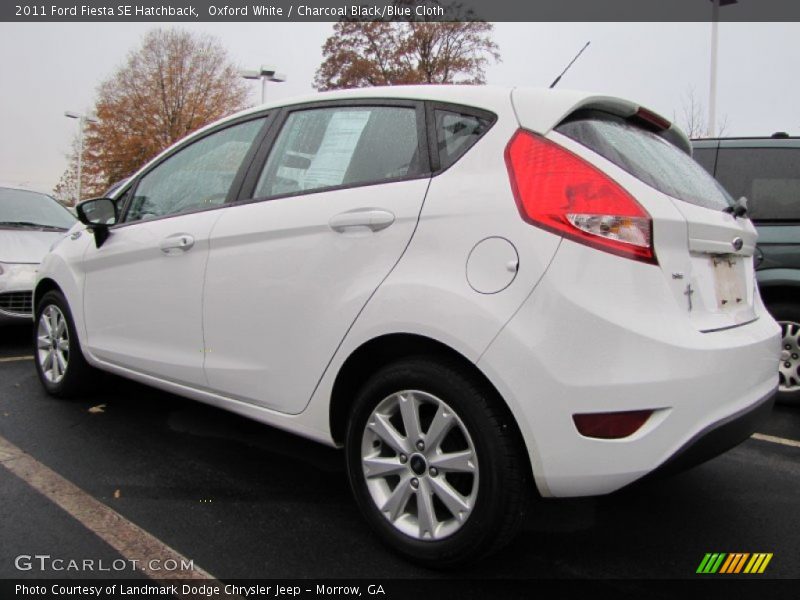 Oxford White / Charcoal Black/Blue Cloth 2011 Ford Fiesta SE Hatchback