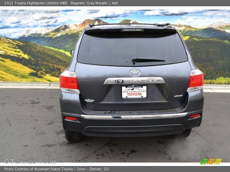 Magnetic Gray Metallic / Ash 2013 Toyota Highlander Limited 4WD