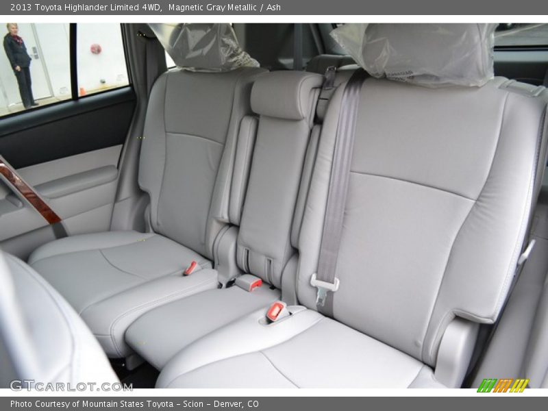 Magnetic Gray Metallic / Ash 2013 Toyota Highlander Limited 4WD