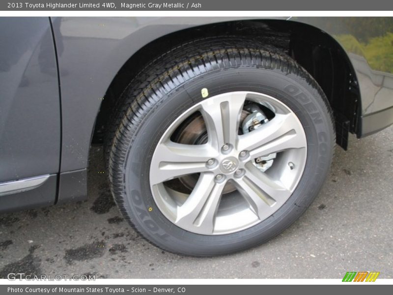Magnetic Gray Metallic / Ash 2013 Toyota Highlander Limited 4WD
