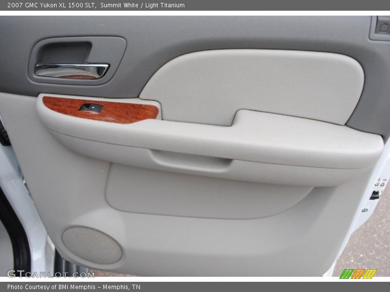 Summit White / Light Titanium 2007 GMC Yukon XL 1500 SLT