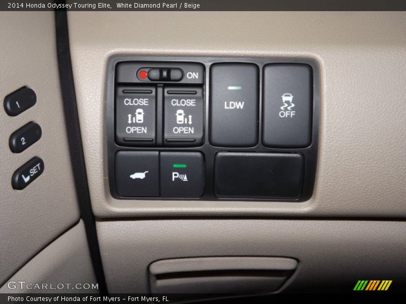 White Diamond Pearl / Beige 2014 Honda Odyssey Touring Elite