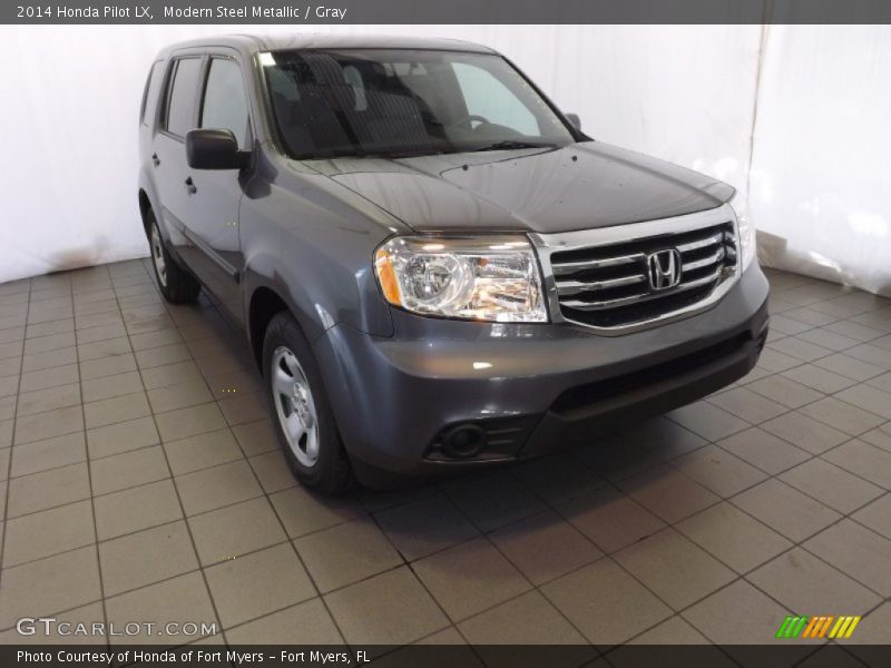 Modern Steel Metallic / Gray 2014 Honda Pilot LX