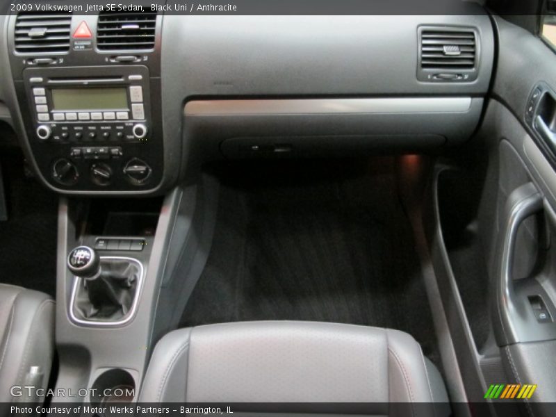 Black Uni / Anthracite 2009 Volkswagen Jetta SE Sedan