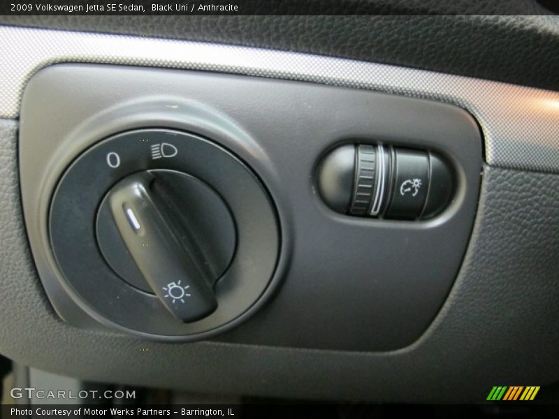 Black Uni / Anthracite 2009 Volkswagen Jetta SE Sedan