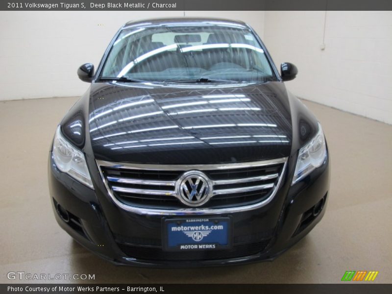 Deep Black Metallic / Charcoal 2011 Volkswagen Tiguan S