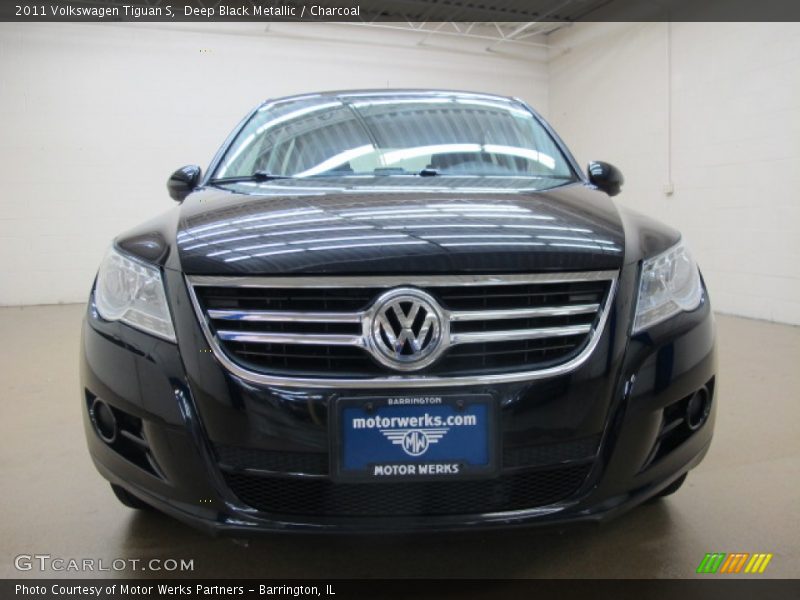 Deep Black Metallic / Charcoal 2011 Volkswagen Tiguan S
