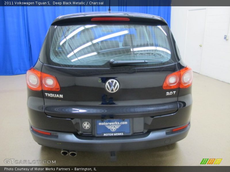 Deep Black Metallic / Charcoal 2011 Volkswagen Tiguan S