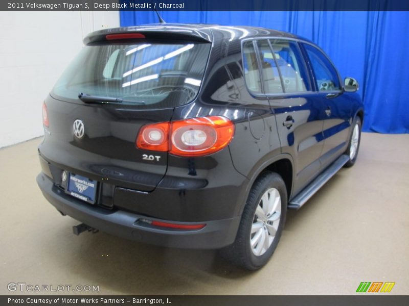 Deep Black Metallic / Charcoal 2011 Volkswagen Tiguan S