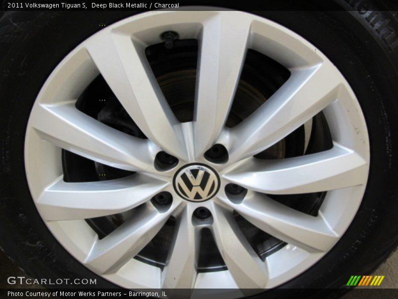 Deep Black Metallic / Charcoal 2011 Volkswagen Tiguan S