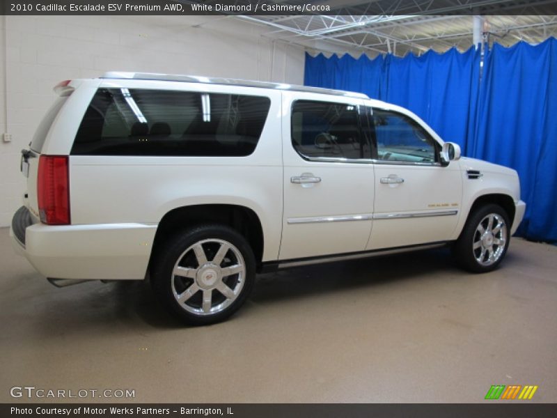 White Diamond / Cashmere/Cocoa 2010 Cadillac Escalade ESV Premium AWD