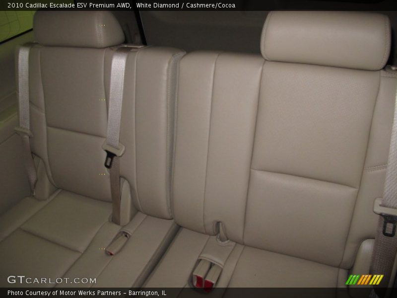 White Diamond / Cashmere/Cocoa 2010 Cadillac Escalade ESV Premium AWD
