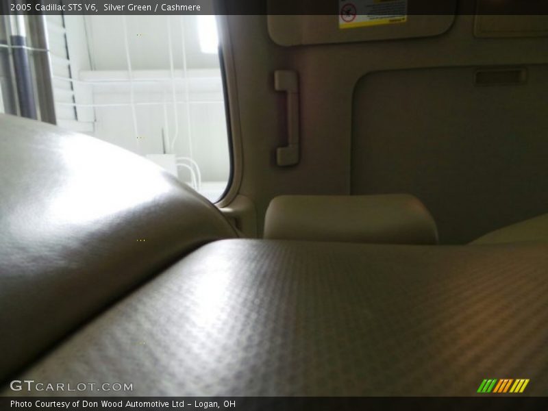 Silver Green / Cashmere 2005 Cadillac STS V6