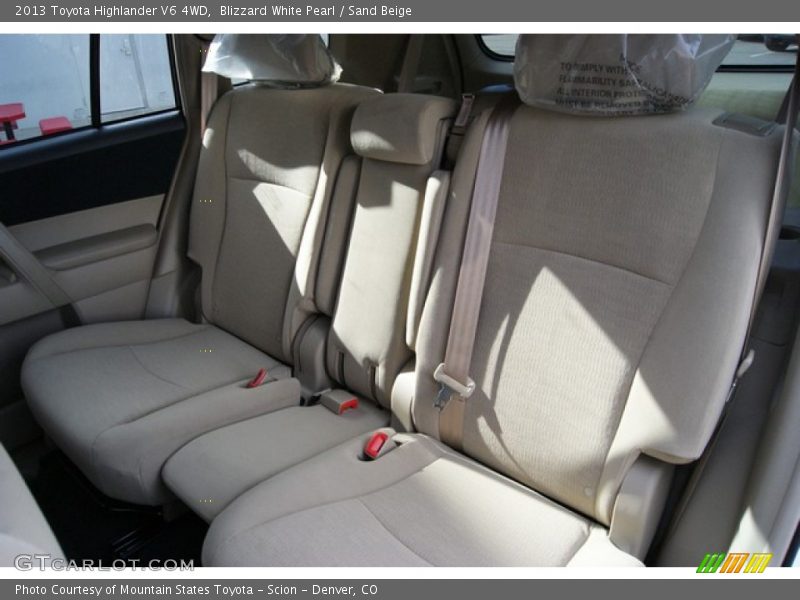 Blizzard White Pearl / Sand Beige 2013 Toyota Highlander V6 4WD
