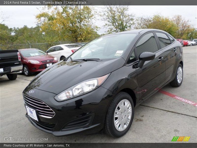 Tuxedo Black / Charcoal Black 2014 Ford Fiesta S Sedan
