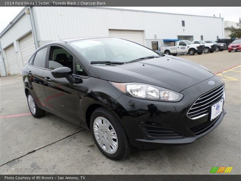 Tuxedo Black / Charcoal Black 2014 Ford Fiesta S Sedan