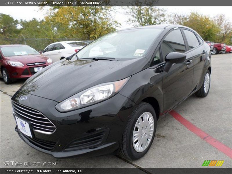 Tuxedo Black / Charcoal Black 2014 Ford Fiesta S Sedan