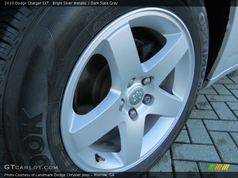 Bright Silver Metallic / Dark Slate Gray 2010 Dodge Charger SXT
