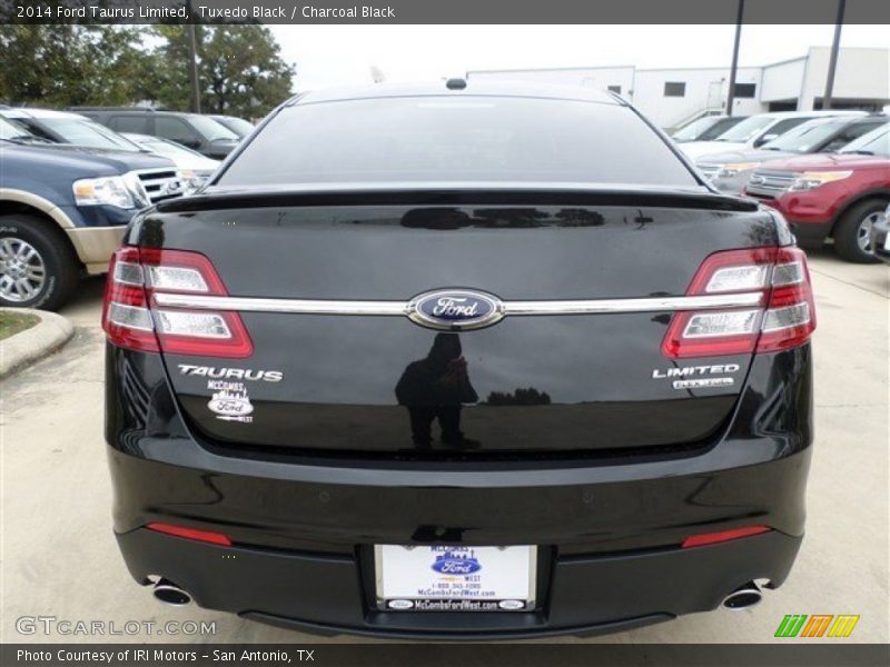 Tuxedo Black / Charcoal Black 2014 Ford Taurus Limited