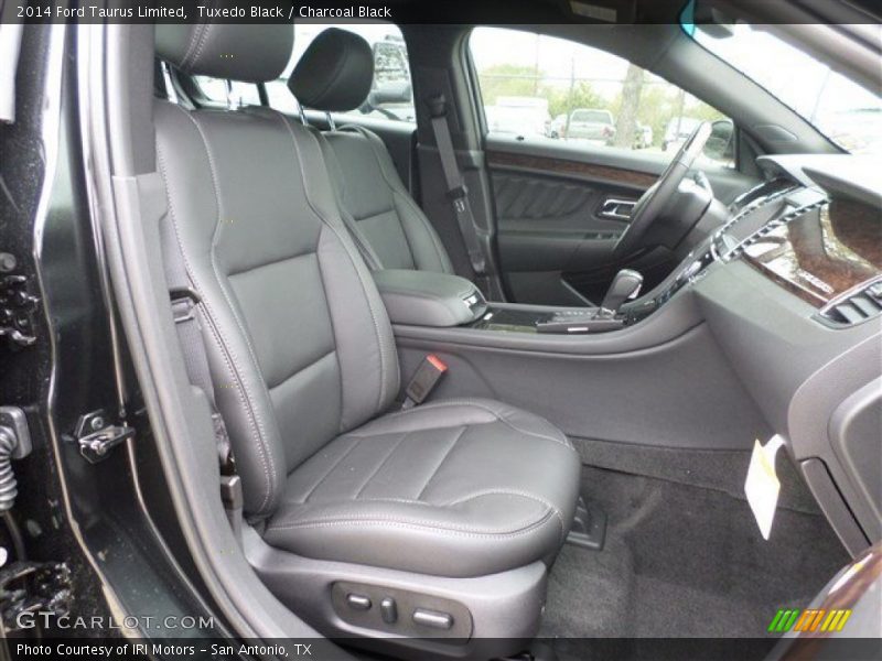 Tuxedo Black / Charcoal Black 2014 Ford Taurus Limited