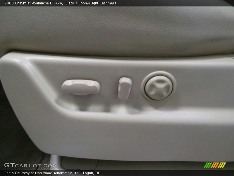 Black / Ebony/Light Cashmere 2008 Chevrolet Avalanche LT 4x4