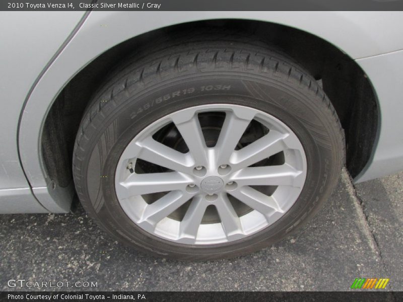 Classic Silver Metallic / Gray 2010 Toyota Venza I4