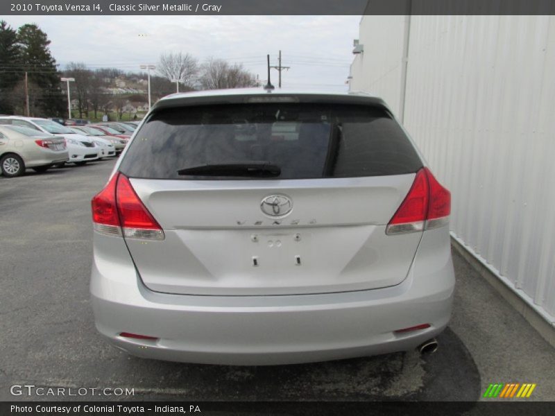 Classic Silver Metallic / Gray 2010 Toyota Venza I4