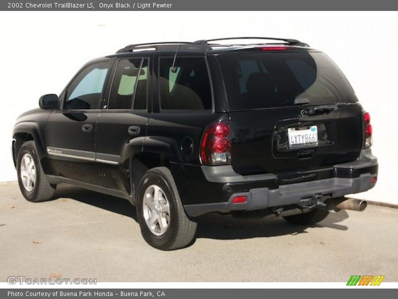 Onyx Black / Light Pewter 2002 Chevrolet TrailBlazer LS
