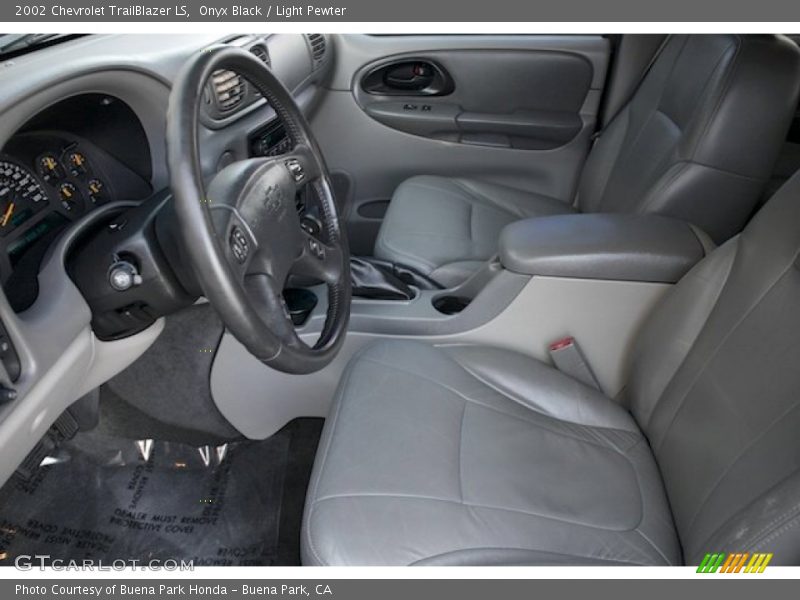 Onyx Black / Light Pewter 2002 Chevrolet TrailBlazer LS