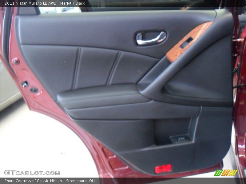 Merlot / Black 2011 Nissan Murano LE AWD