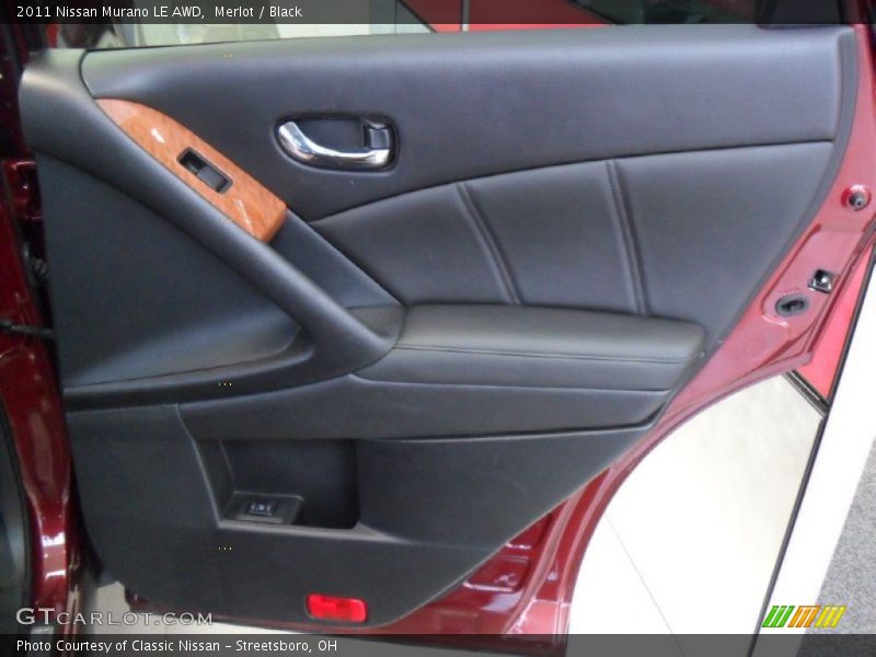 Merlot / Black 2011 Nissan Murano LE AWD