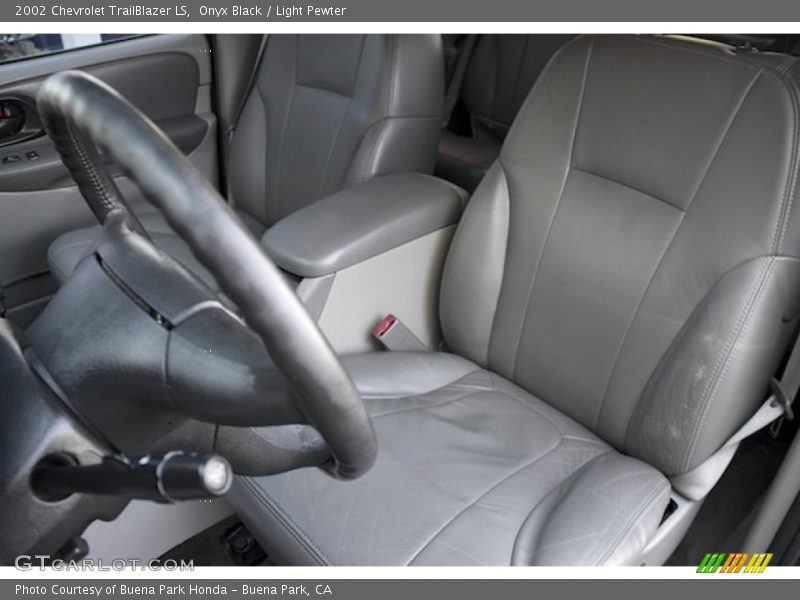 Onyx Black / Light Pewter 2002 Chevrolet TrailBlazer LS