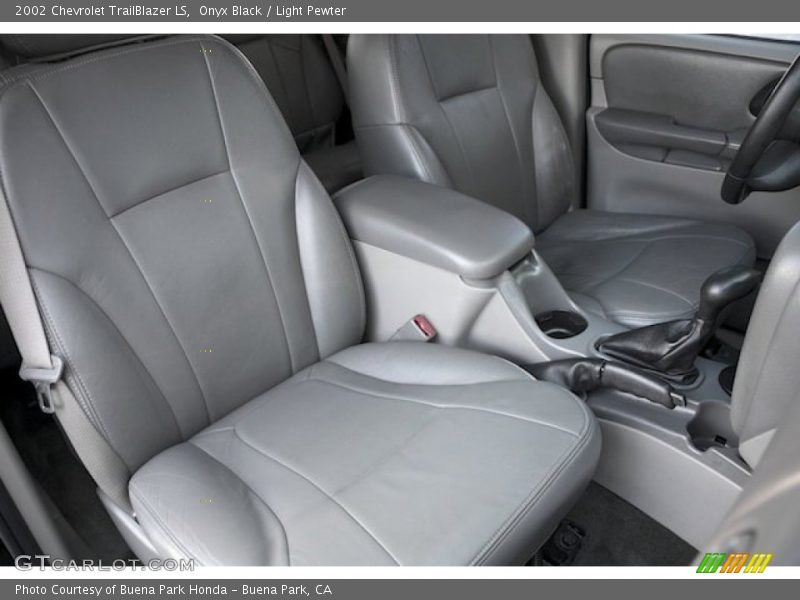 Onyx Black / Light Pewter 2002 Chevrolet TrailBlazer LS