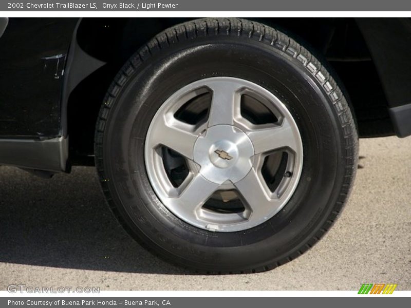 Onyx Black / Light Pewter 2002 Chevrolet TrailBlazer LS
