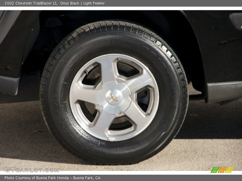 Onyx Black / Light Pewter 2002 Chevrolet TrailBlazer LS