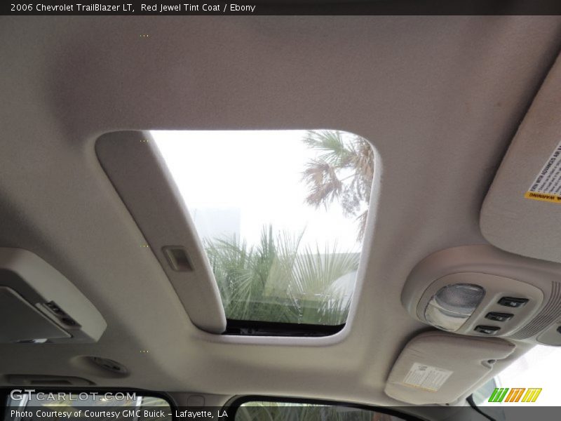 Sunroof of 2006 TrailBlazer LT