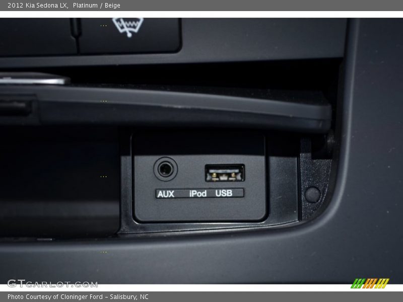 Platinum / Beige 2012 Kia Sedona LX