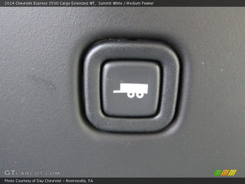 Summit White / Medium Pewter 2014 Chevrolet Express 3500 Cargo Extended WT