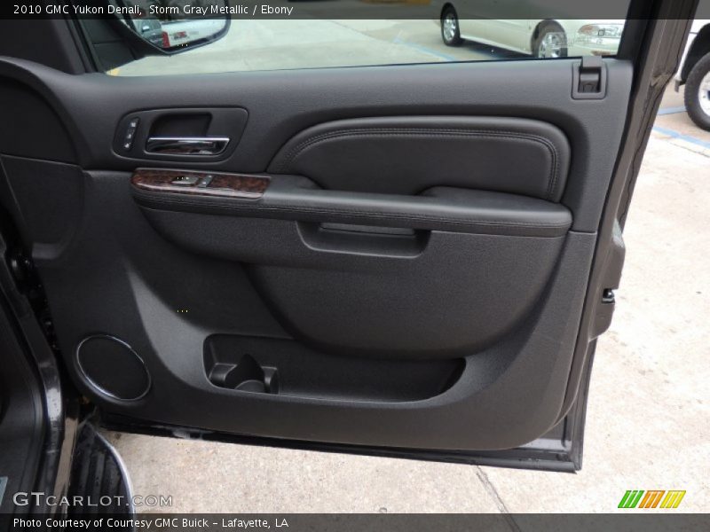 Storm Gray Metallic / Ebony 2010 GMC Yukon Denali