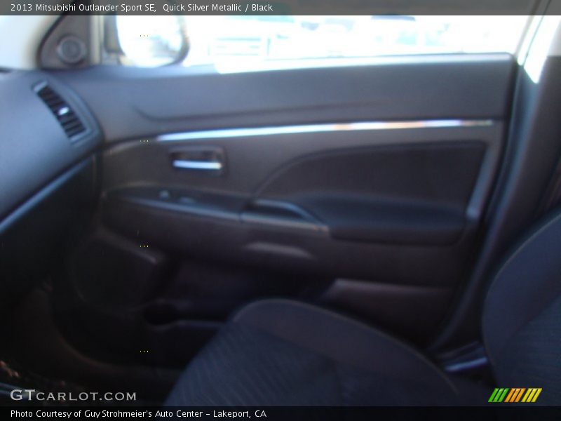 Quick Silver Metallic / Black 2013 Mitsubishi Outlander Sport SE