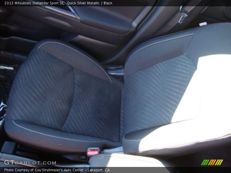 Quick Silver Metallic / Black 2013 Mitsubishi Outlander Sport SE